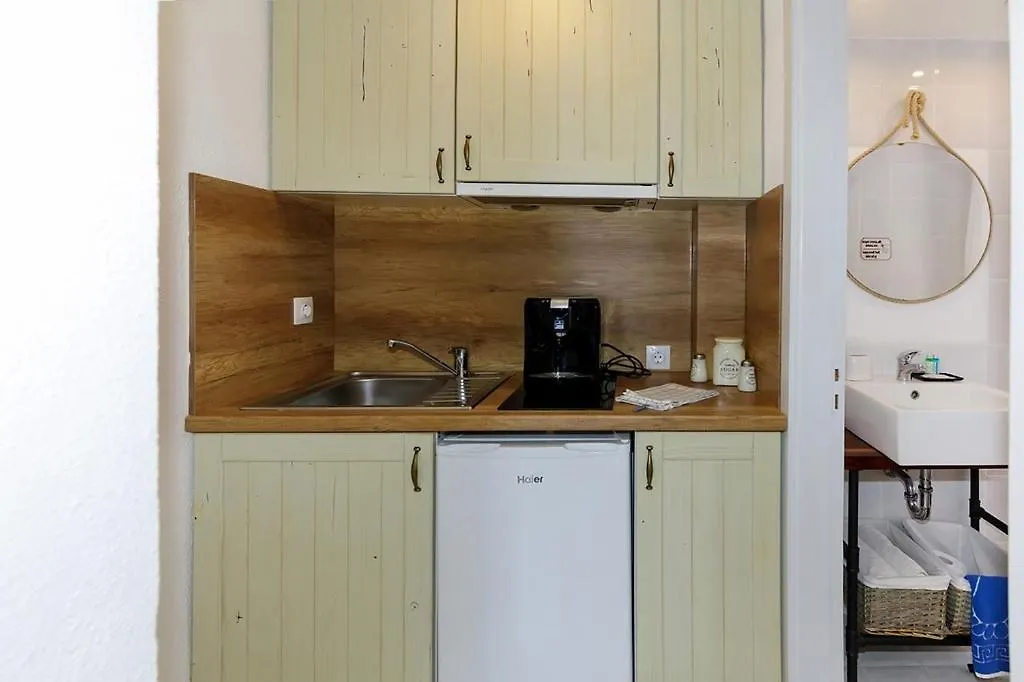 Nikiti Seafront Blue Apartman Görögország