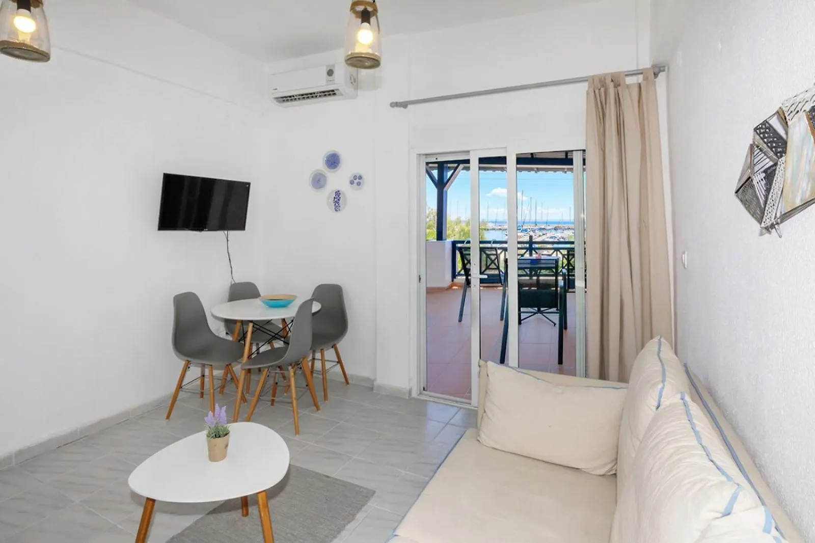 Nikiti Seafront Blue Apartman